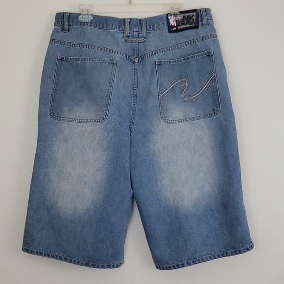 Boston Celtics NBA UNK Denim Shorts - 36 - Picture 9 of 14